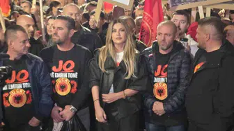 Kosova’da Thaçi’ye hapis cezası kararı protesto edildi