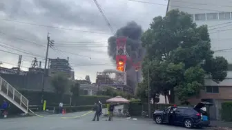 Kumamoto'daki kağıt fabrikasında deprem sonrası yangın paniği yaşandı