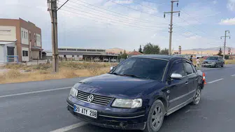Bolvadin'de iki aracın çarpışması sonucu bir kişi yaralandı