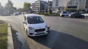 Aydın'da meydana gelen trafik kazasında baba ve oğlu hastaneye kaldırıldı