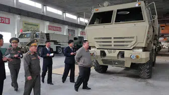 Kuzey Kore, yeni İHA ve roket sistemlerini tanıtarak askeri gücünü sergiledi