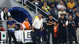 Fenerbahçe Roma'ya evinde yenik duruma düştü: İlk yarı sona erdi