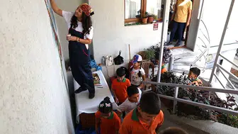 Hatay'da okulları renklendiren projeye büyük ilgi