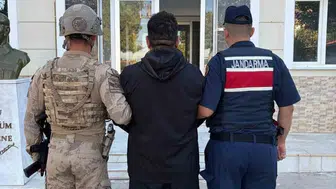 İzmir jandarması, 5 yıldır aranıyordu, firarileri yakaladı