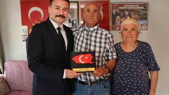 Gökçeada kaymakamı Acar'dan Kıbrıs gazilerine anlamlı ziyaret