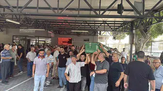 Tarsus'ta kanalda boğulan çocuk gözyaşlarıyla son yolculuğuna uğurlandı