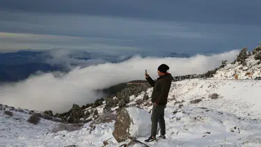 Kayak merkezlerinde "beyaz" mesai