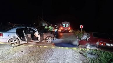 Bilecik'te otomobiller kafa kafaya çarpıştı: 1 ölü