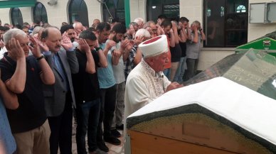 Metruk evdeki göçükte ölen çocuk toprağa verildi