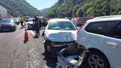 Otoyolda zincirleme kaza! 18 araç birbirine girdi: Çok sayıda yaralı var