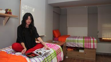 Öğrenciler yurtsuz kaldı!