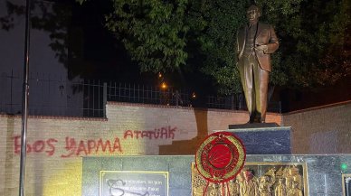 Atatürk Anıtı'na saldırı: 16 yaşındaki çocuk tutuklandı