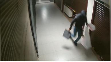 4 dakikada 4 milyonluk soygun