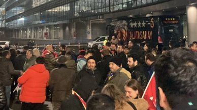 Yüzlerce Sarı-lacivertli taraftar toplandı: 'Mustafa Kemal'in askerleriyiz' sloganı attı