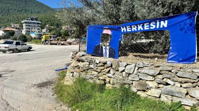 CHP'li adayın seçim afişlerine saldırı