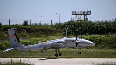 Baykar Akıncı denizdeki hedefleri tam isabetle vurdu