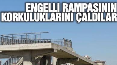 Bu kadarına da pes! Engelli rampasının korkulukları çalındı