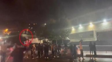 Vodafone Park önüne gelen satırlı gruptan 9 kişi yakalandı