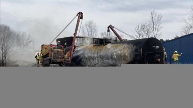 Tehlikeli madde taşıyan tren raydan çıktı