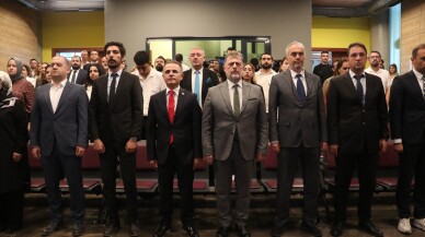 Bursa'da basın mensuplarına bağımlılık ve intihar haberleriyle ilgili eğitim verildi