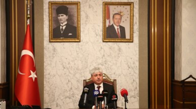 Sakarya Valiliğine atanan Rahmi Doğan görevine başladı