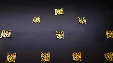 Kazakistan'da 3 bin yıllık altın eserler sergiye açıldı