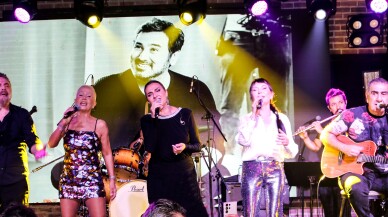 30 Yıllık Arkadaşız