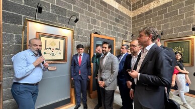 Basın Bülteni - Hat Eserleri Sergisi Diyarbakır'da Açıldı