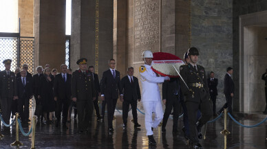 Finlandiya Cumhurbaşkanı Stubb, Anıtkabir'i ziyaret etti