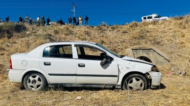 Adıyaman'da şarampole devrilen otomobildeki 5 kişi yaralandı
