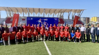 Ampute Milli Futbol Takımı, Kırşehir'de gösteri maçı yaptı