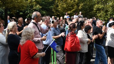 Arnavutluk'ta Belediye Başkanı Veliaj'ın istifasının istendiği protestolar sürüyor