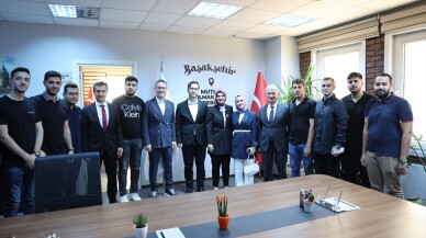 Bakan Göktaş, AK Parti Başakşehir İlçe Başkanlığında konuştu