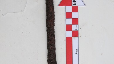 Bitlis Kalesi'nde saraya ait buluntular bulundu