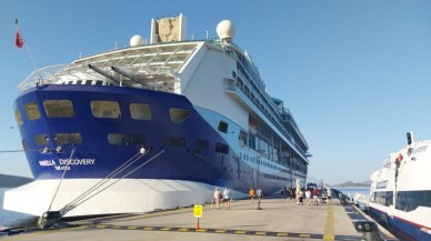 Bodrum'a "Marella Discovery" kruvaziyeriyle 1718 yolcu geldi