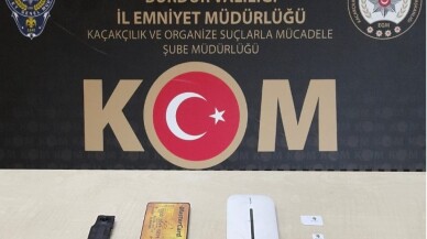 Burdur'da ehliyet sınavına kopya düzeneğiyle girmeye çalışan kişi yakalandı