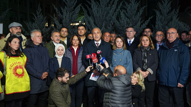 CHP'den Milli Eğitim Bakanlığı önünde oturma eylemi