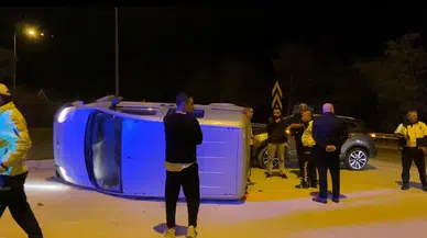 Çorum'da hafif ticari araç ile cip çarpıştı