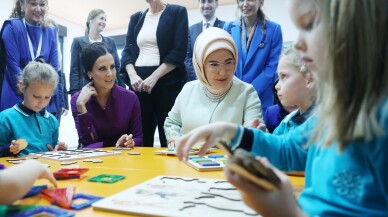 Emine Erdoğan, Belgrad'daki Türkiye Maarif Vakfının anaokulu öğrencileriyle bir araya geldi