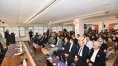 Konya'da "7. Uluslararası Otomotiv Sektörünün Geleceği" konferansı düzenlendi