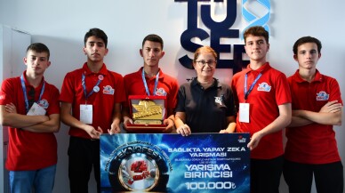 Liselilerin hazırladığı mamografi analiz eden yazılım ödülünü TEKNOFEST'te aldı