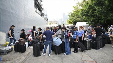 Lübnan'dan 18 yıl sonra yine gemiyle tahliye edildi