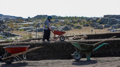 Mevsimlik tarım işçisi kadınlar "tarih işçisi" oldu