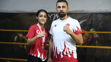 Muaythaide gençler dünya ikincisi olan Eda'nın hedefi şampiyonluk