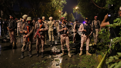 Pakistan'ın Karaçi şehrinde havalimanı yakınındaki patlamada 1 kişi öldü