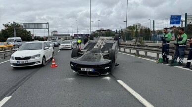 Şişli'de bariyerlere çarpan otomobilin sürücüsü yaralandı