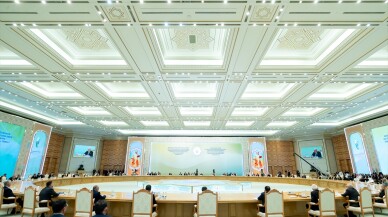 TBMM Başkanı Kurtulmuş, Türkmenistan’daki "Mahtumkulu Firaki Forumu"nda konuştu