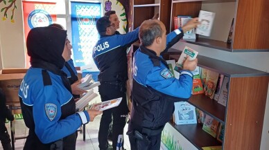 Van polisi kırsal mahalle okulunda "kitap köşesi" oluşturdu