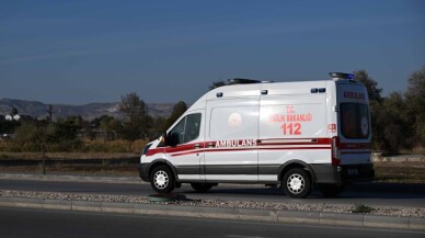 İşçi servisi ve cipin çarpıştığı kazada 8 kişi yaralandı