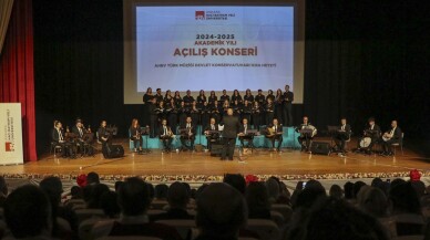 Ankara Hacı Bayram Veli Üniversitesinde yeni akademik yıl "sanat" temasıyla açıldı